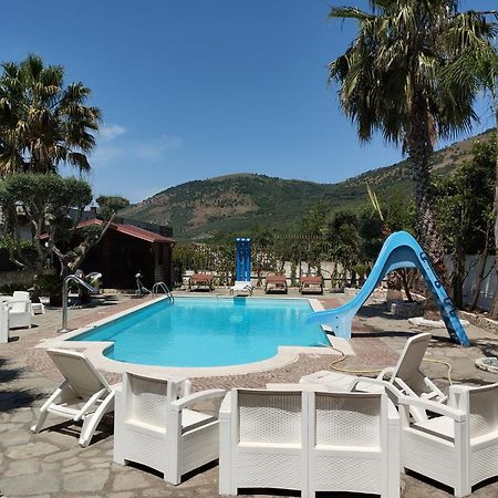 Villa Agata Forchia Екстериор снимка