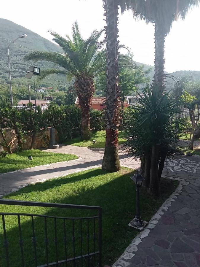 Villa Agata Forchia Екстериор снимка