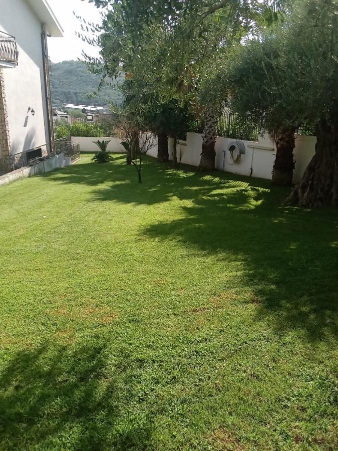Villa Agata Forchia Екстериор снимка