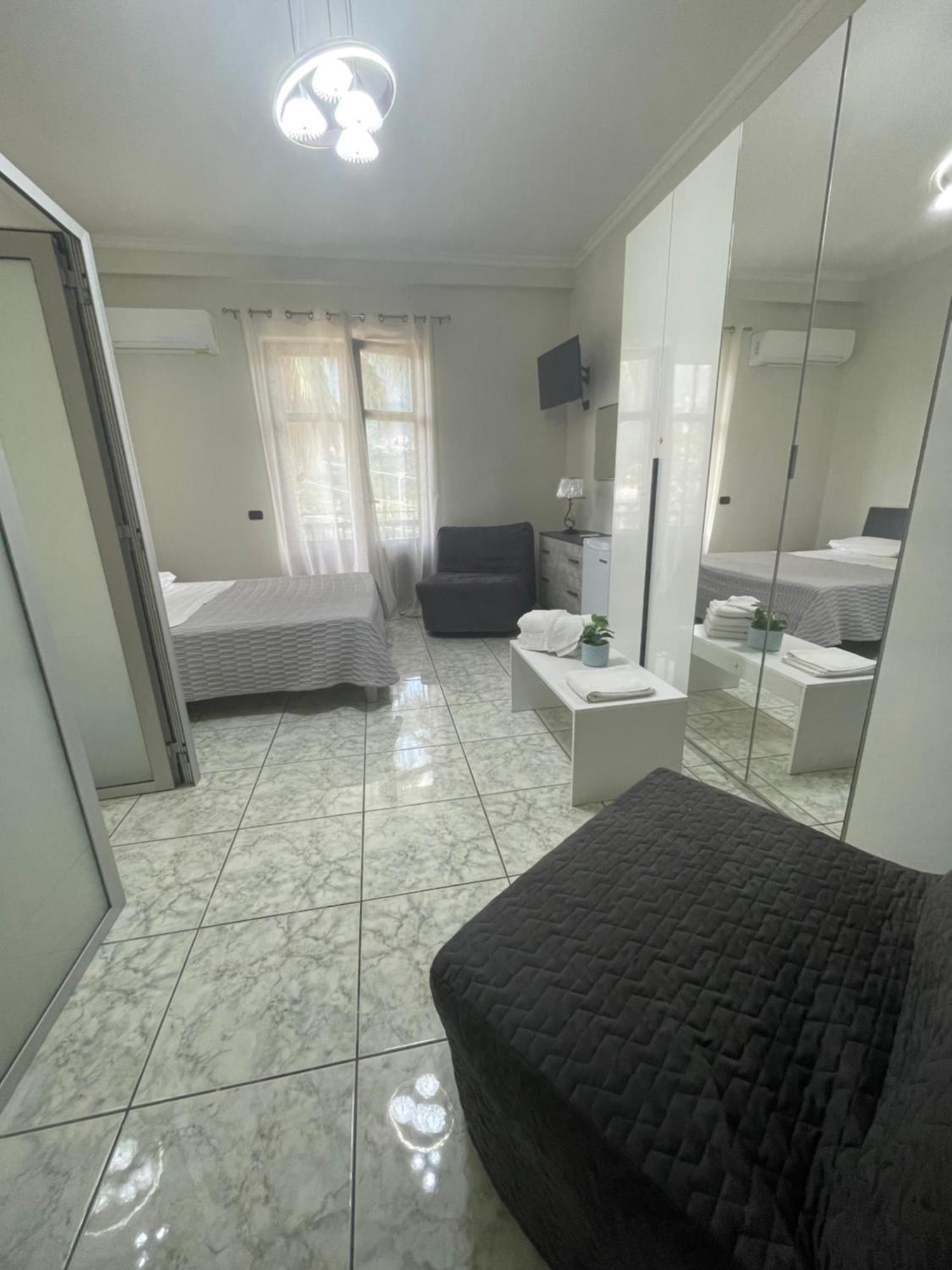Villa Agata Forchia Екстериор снимка