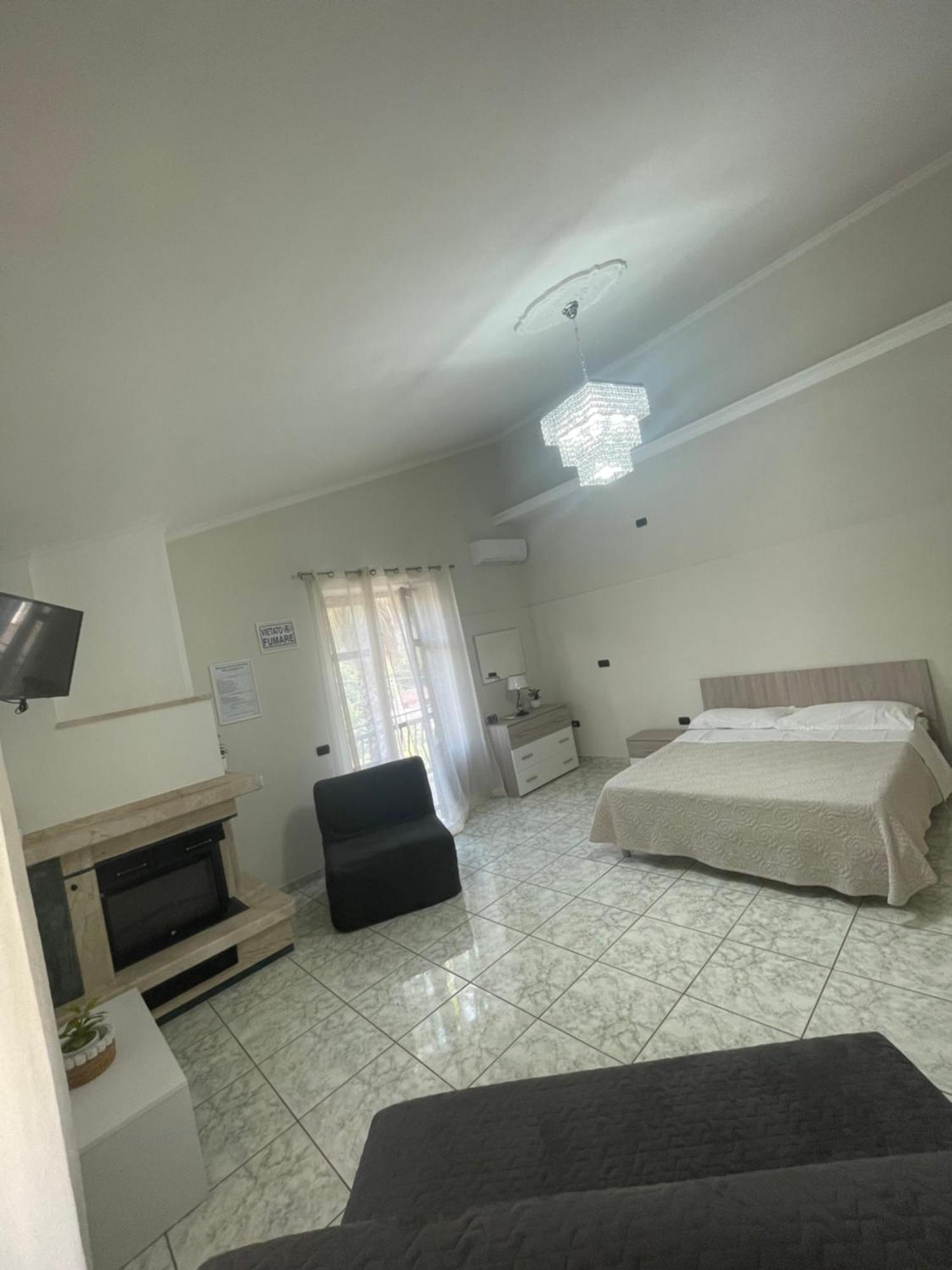 Villa Agata Forchia Екстериор снимка