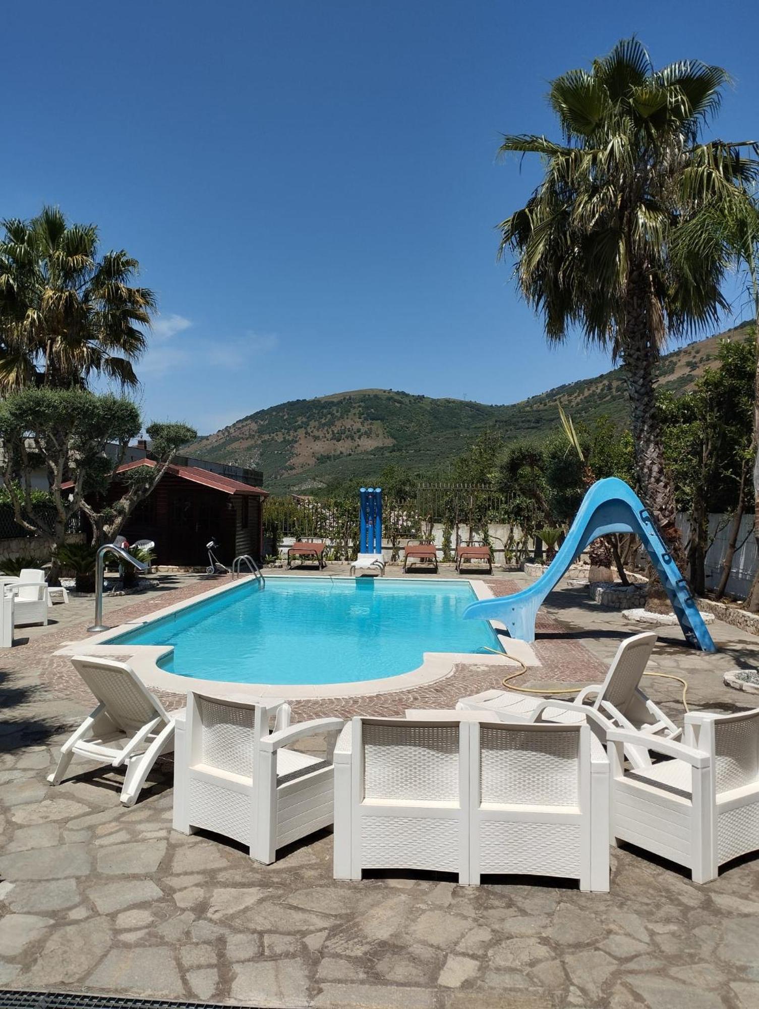 Villa Agata Forchia Екстериор снимка
